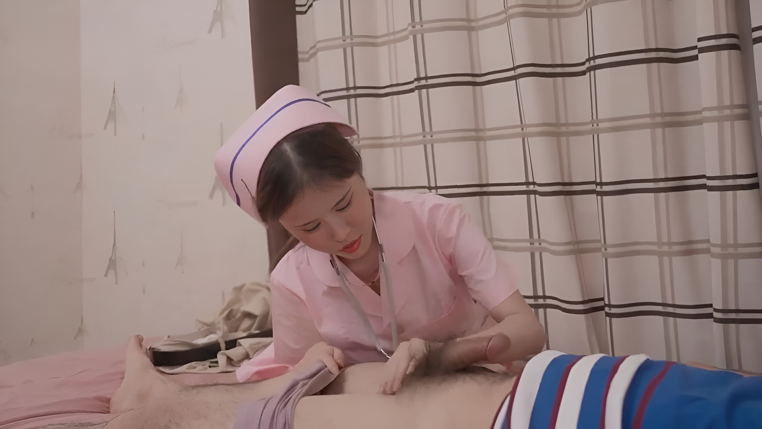 XK-8173 Fake illness to get nurse care