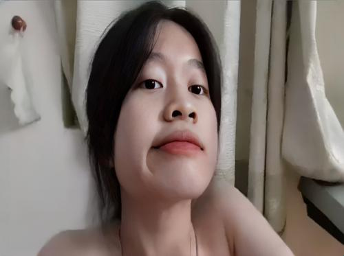Dia menyampaikan kutukan kepada abangnya yang jahat.... Dia menyampaikan kutukan kepada abangnya yang jahat....